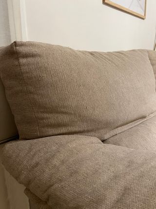 Sofá de 2 plazas en tela beige