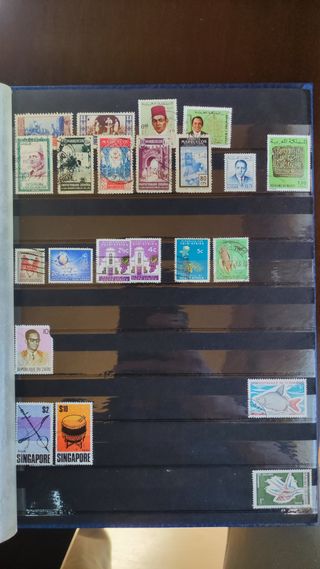 Álbum de sellos azul