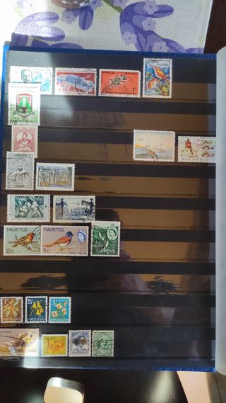 Álbum de sellos azul