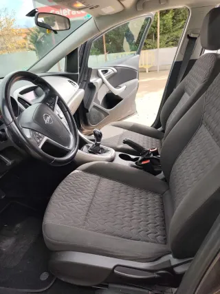 Opel Astra 1.4 Turbo 140cv 2013  Garantía 12 meses