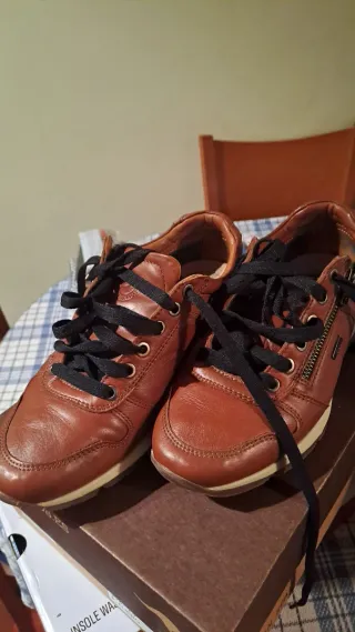 Deportivo cuero KangaROOS marrón