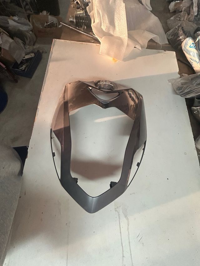 Tapa Frontal Daelim S1 125 FI