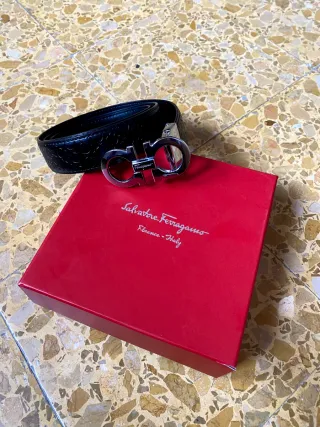 Salvatore Ferragamo Cintura Nera Argento