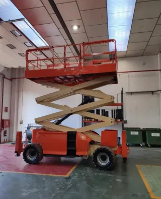 Plataformas Elevadoras de Tijera – Varias Alturas