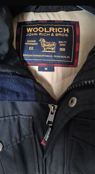 Woolrich Giubbotto Nero con Cappuccio