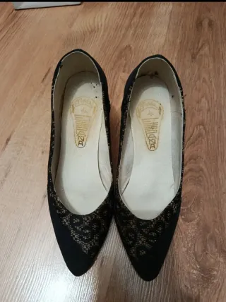Zapatos de tacón negros con encaje beige T37