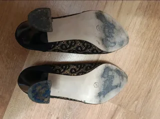 Zapatos de tacón negros con encaje beige T37