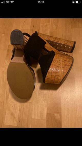 Zapatos de cuña negros