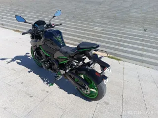 Kawasaki Z900 A2 2023 Negra/Verde