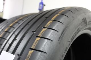 2 Pneumatici Dunlop 225/55 R18 102V