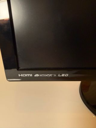 Monitor LED BenQ 2250 da 22 pollici con HDMI