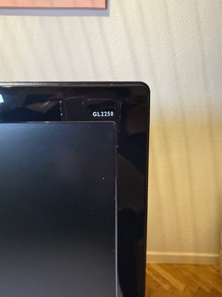 Monitor LED BenQ 2250 da 22 pollici con HDMI