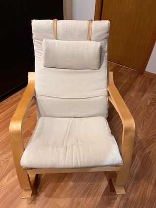 Mecedora Poang madera y tela beige