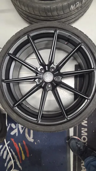 Llantas Audi 20' Wheelforce 265/30R20 Negras