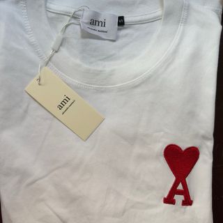 Camiseta Ami Paris Blanca Corazón Rojo – Talla S