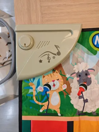 Piano para bebés con animales