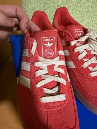 Adidas Gazelle Rojas y Blancas