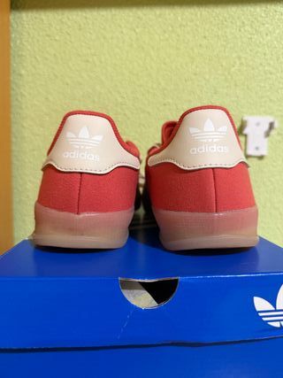 Adidas Gazelle Rojas y Blancas