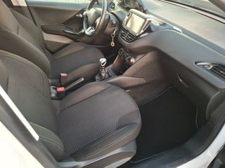 Peugeot 208 hdi 100 cv signature