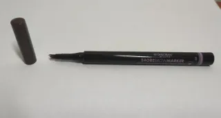 Deborah Milano Brow Marker 02