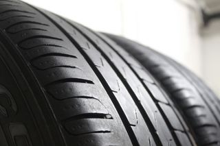 2 Pneumatici Pirelli 225/55 R18 Scorpion Verde
