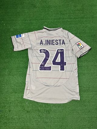 FC Barcelona - A. Iniesta 24 - 2004 - Talla M