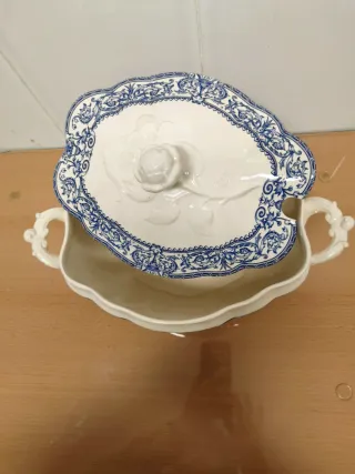 Sopera La Cartuja de Sevilla Azul y Blanca