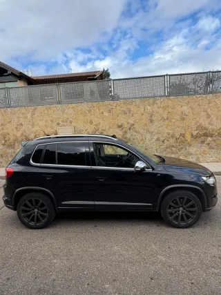 Volkswagen Tiguan  R-line 4 motion