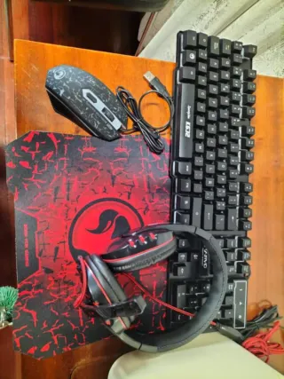 Pack Gaming: Teclado, Ratón y Auriculares