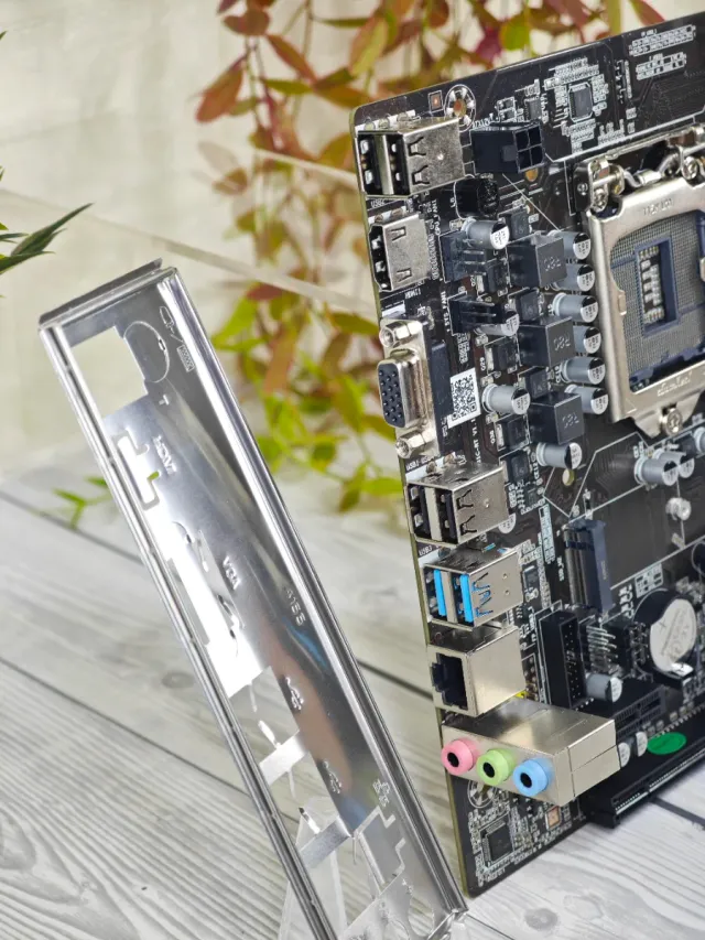 Scheda madre Socket 1155 + Processore Intel i3