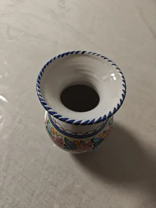 Jarrón de cerámica Talavera multicolor