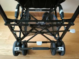 Como nueva!! Silla paseo niño plegado paraguas