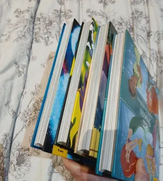 Lote de 4 libros de disney