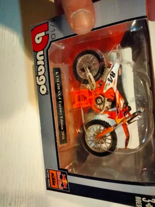 Bburago 1/18 KTM SX-F Factory Racing 2018