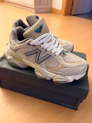 Zapatilla New Balance 9060 talla 39,5