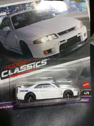 Hotwheels Premium Nissan Skyline R33