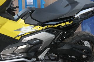 Honda XADV 750 Amarilla - 1500km