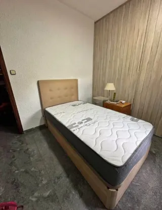 Divano pieghevole con materassi in memory foam