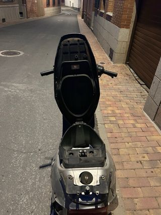 Peugeot V-Clic Scooter 50cc 4 tiempos