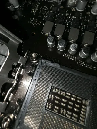 Placa Base Biostar H610M piezas