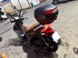 Kymco People 125cc Scooter