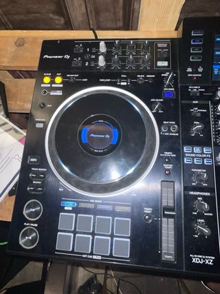 Pioneer XDJ-XZ