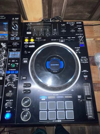 Pioneer XDJ-XZ