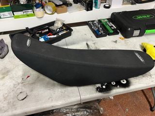 Asiento Suzuki DRZ 400