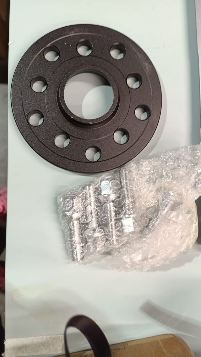 Espaciador o separador e rueda