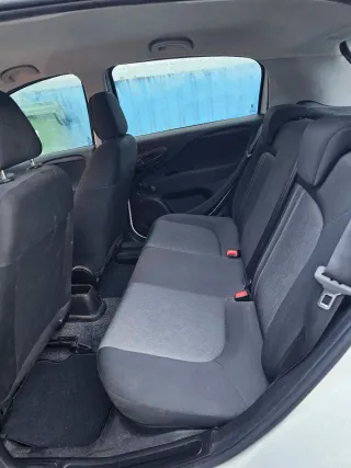 FIAT Punto 2016 ¡sólo 30.000 km!