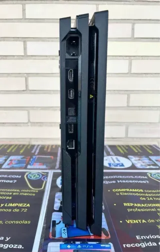 PS4 Pro 1TB Negra + PES 2018