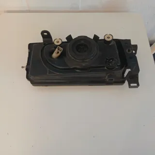 Faro Delantero Izquierdo Nissan Terrano 2