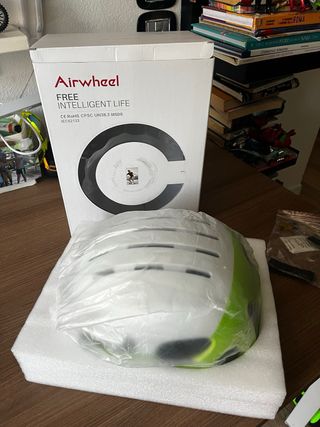Casco Airwheel C5 con videocamera e musica