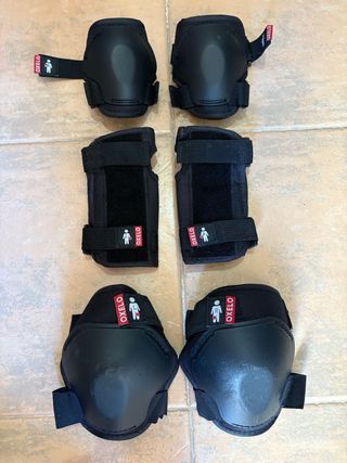 Patines Decathlon Oxelo con bolsa y protecciones